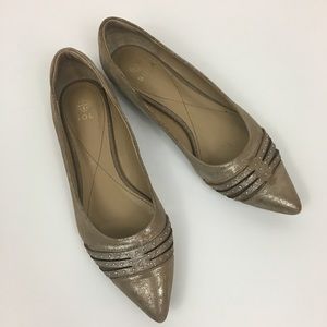 Isola Clarion gold pointy toe flats